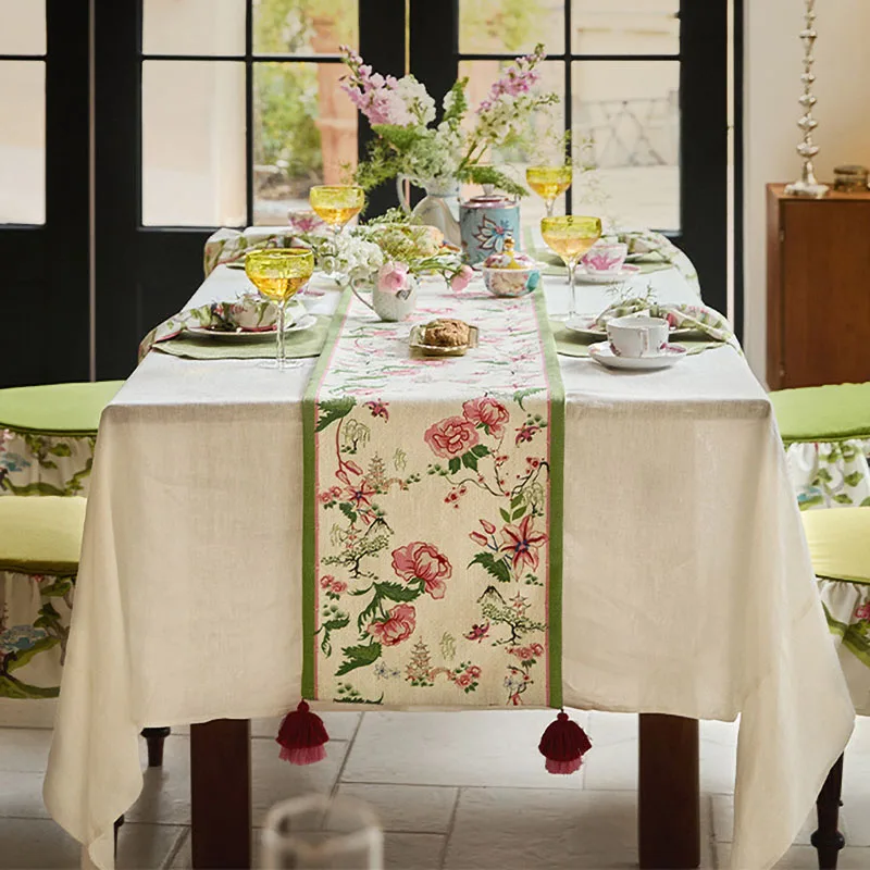 French Light Luxury Style Table Runner Cabinet Table Decoration And Accessories Hotel Restaurant Handmade Tassel Floral Pattern