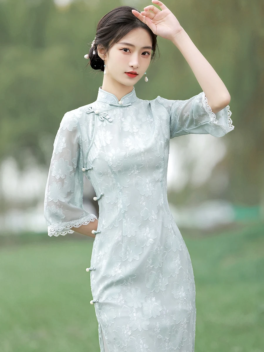 

Young Fanhuajin Eight-Button Cheongsam Summer New Slim Fit Elegant Republic of China Style Daily Wearable High-Grade Dress