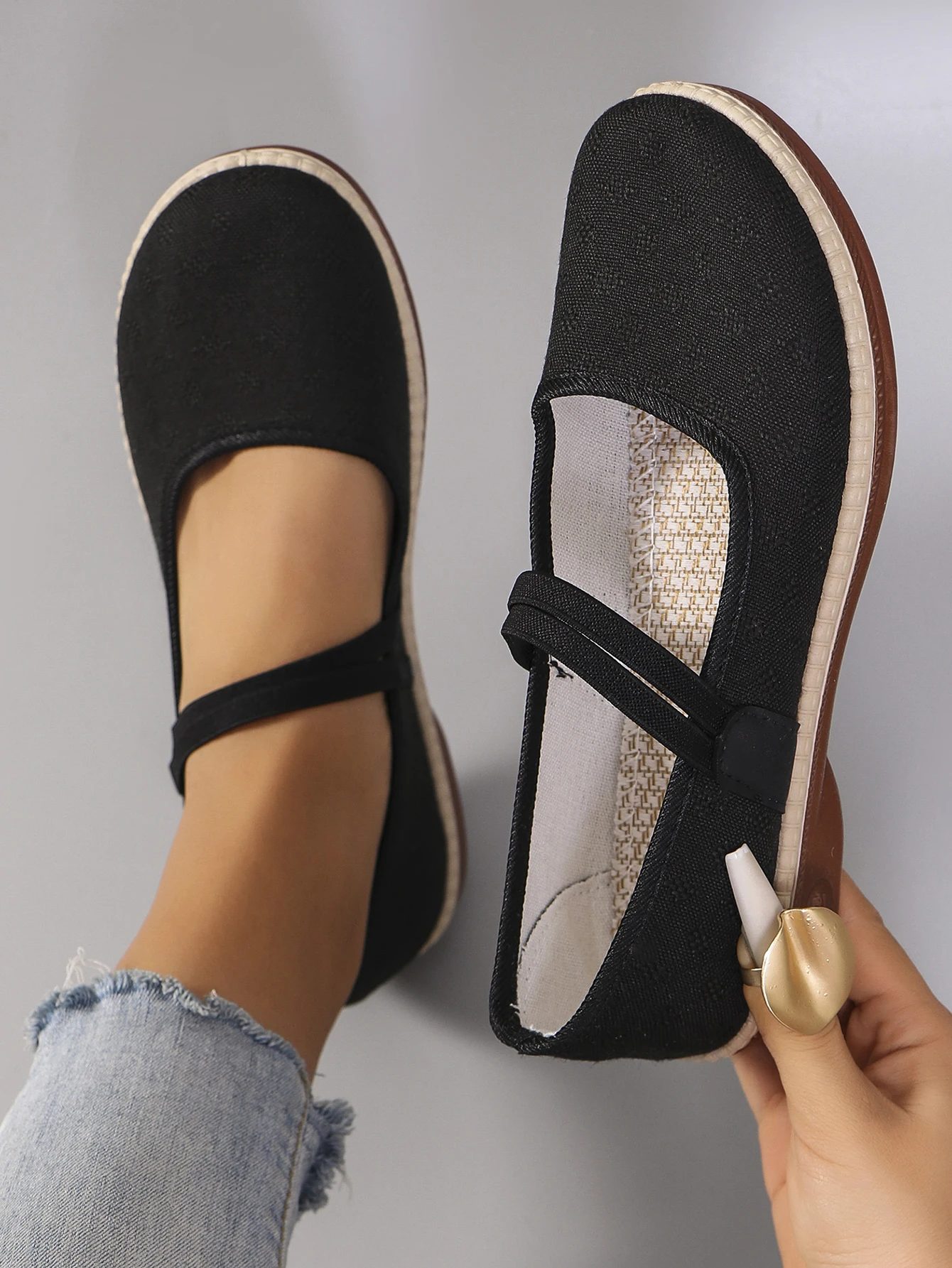 Spring New Women\'s Casual Sports Shoes Comfortable, Breathable, Lightweight, Wear resistant Lazy Shoes, Soft soled Flat Shoes