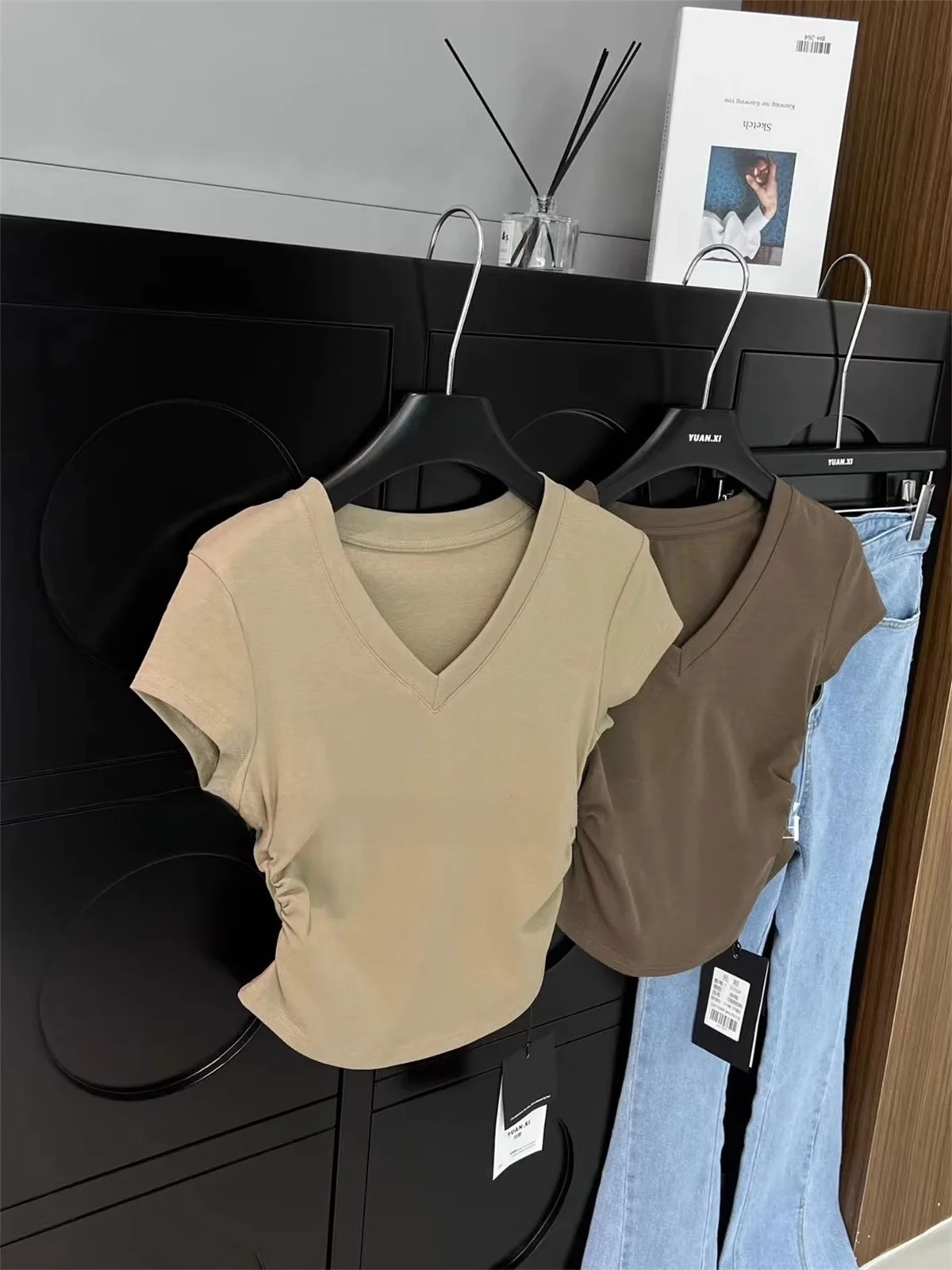 

Футболка Slim Fit ort Sve V-Ne, женская длина, дизайн с боковыми складками, универсальная футболка, корейский однотонный летний топ
