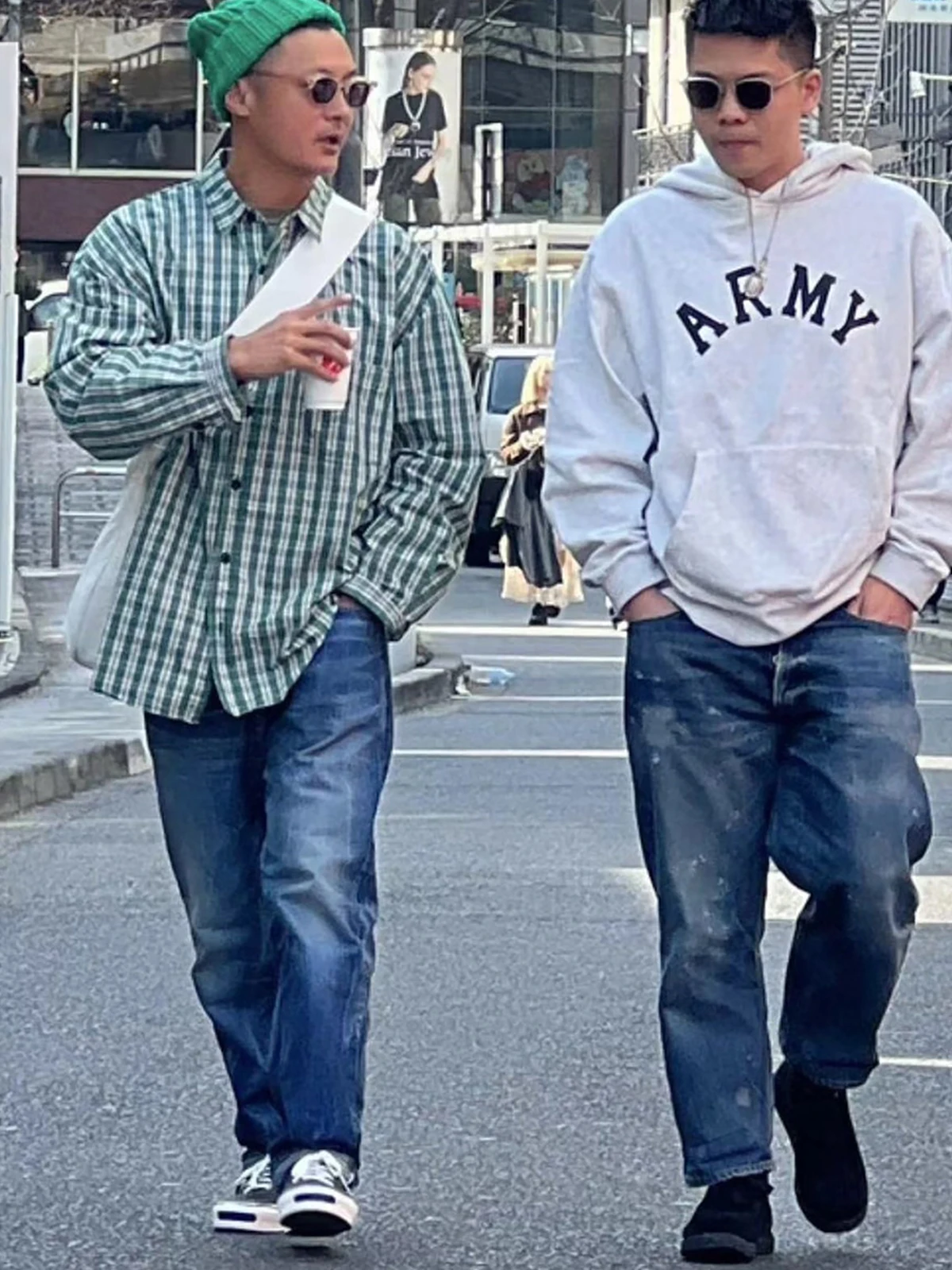 

Японские джинсовые джинсы MADN, сложенные молодежные модные хлопковые прямые брюки, устойчивые к ношению на весну, лето, осень...