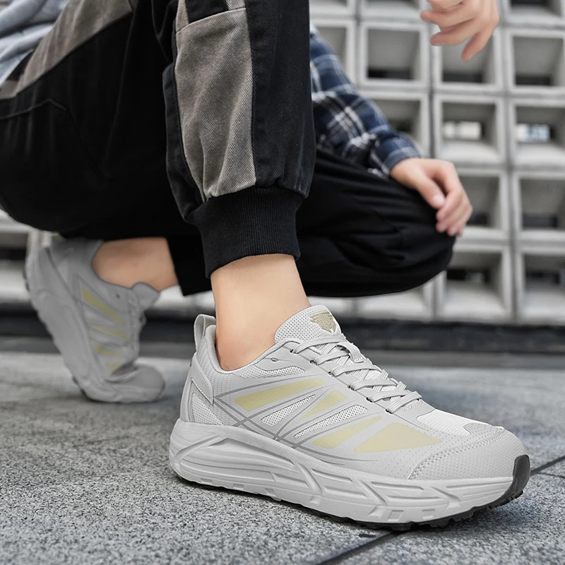 Men's wide-headed plus-size casual sports shoes Four seasons new soft-sole comfort outdoor running shoes student speed sneakers