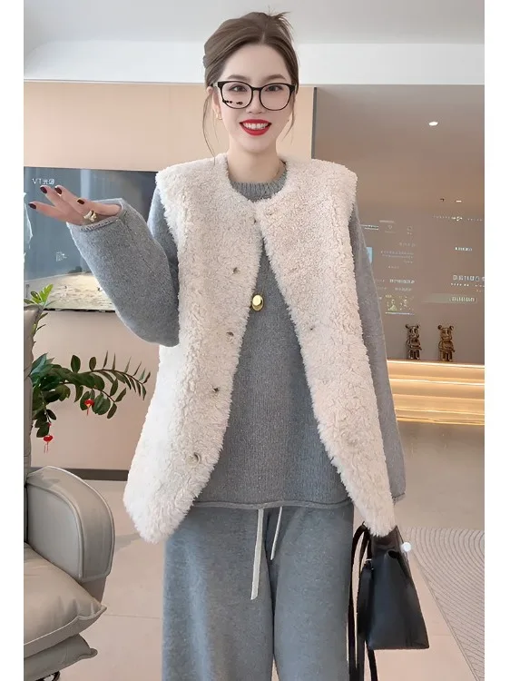 

Soft Plu Leather Fur Inteated Oversized Casual Vest Coat Large Size Women Single Button Trendy oulder Pad Jaet