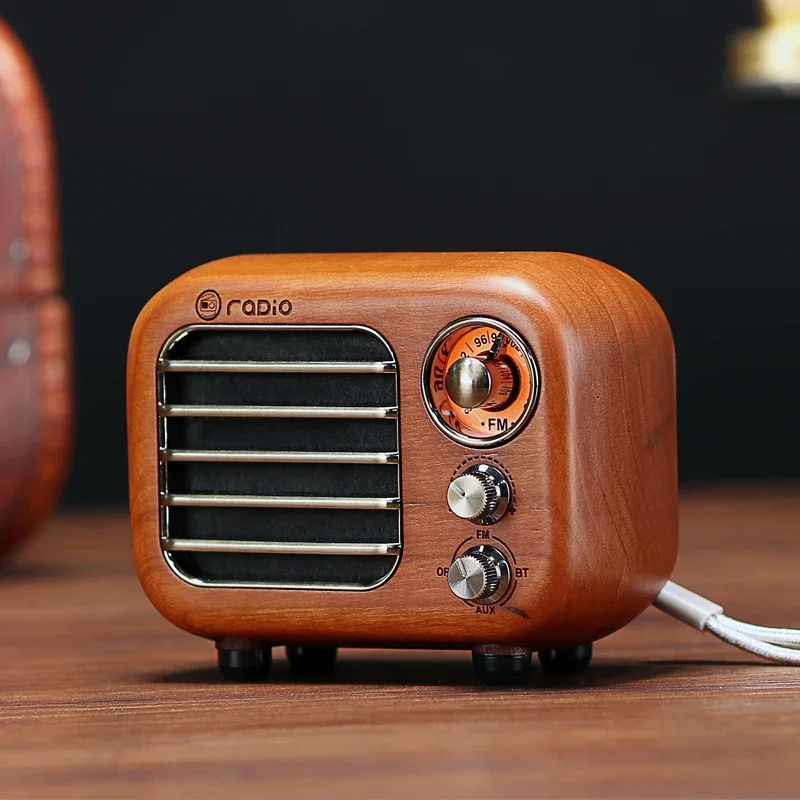Retro Solid Wood Body Material Mini Portable Rechargeable FM Radio Bluetooth Speaker Support TF Card Play Music