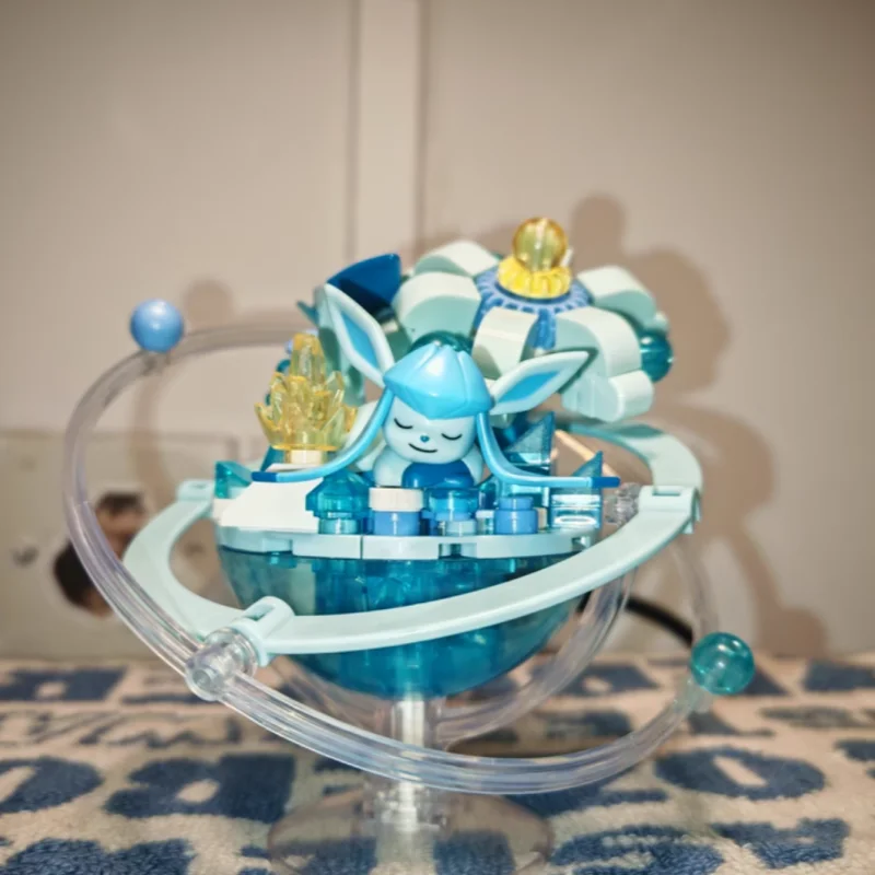 In Stock Keeppley Anime PokéMon Eevee Family Planet Series Assembly Model Toy Ornaments Collection Action Figure Toy Gift