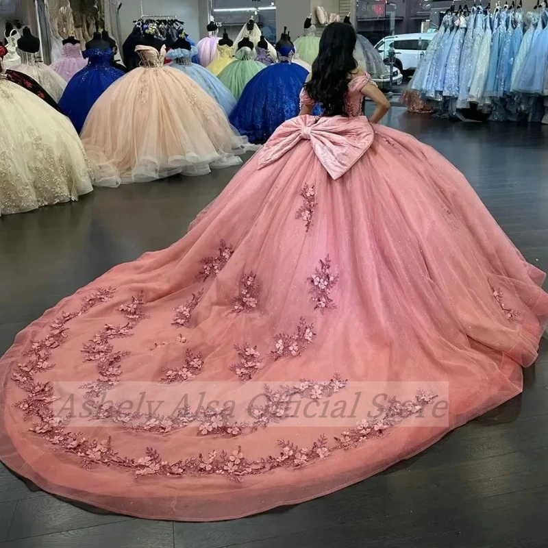 Customized Coral Women Birthday Party Pageant Dress V Neck Lace Applique Ball Gown Prom Wear 16 vestidos de 15 quinceañera 2025