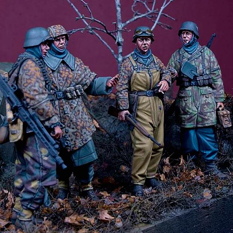 1/35 Resin Model Figure Kits GK , Four People，Military Theme，Unassembled And Unpainted,332J