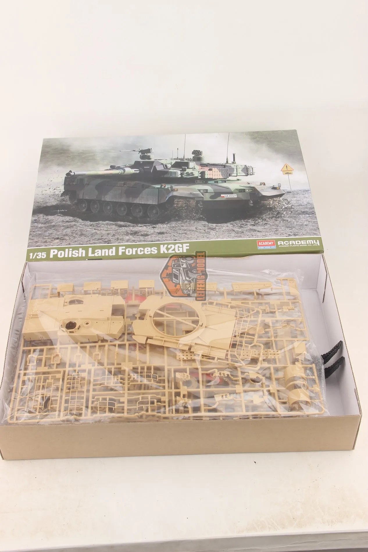 Academy 13560 1/35 Polish Land Forces K2GF (Plastic Model)