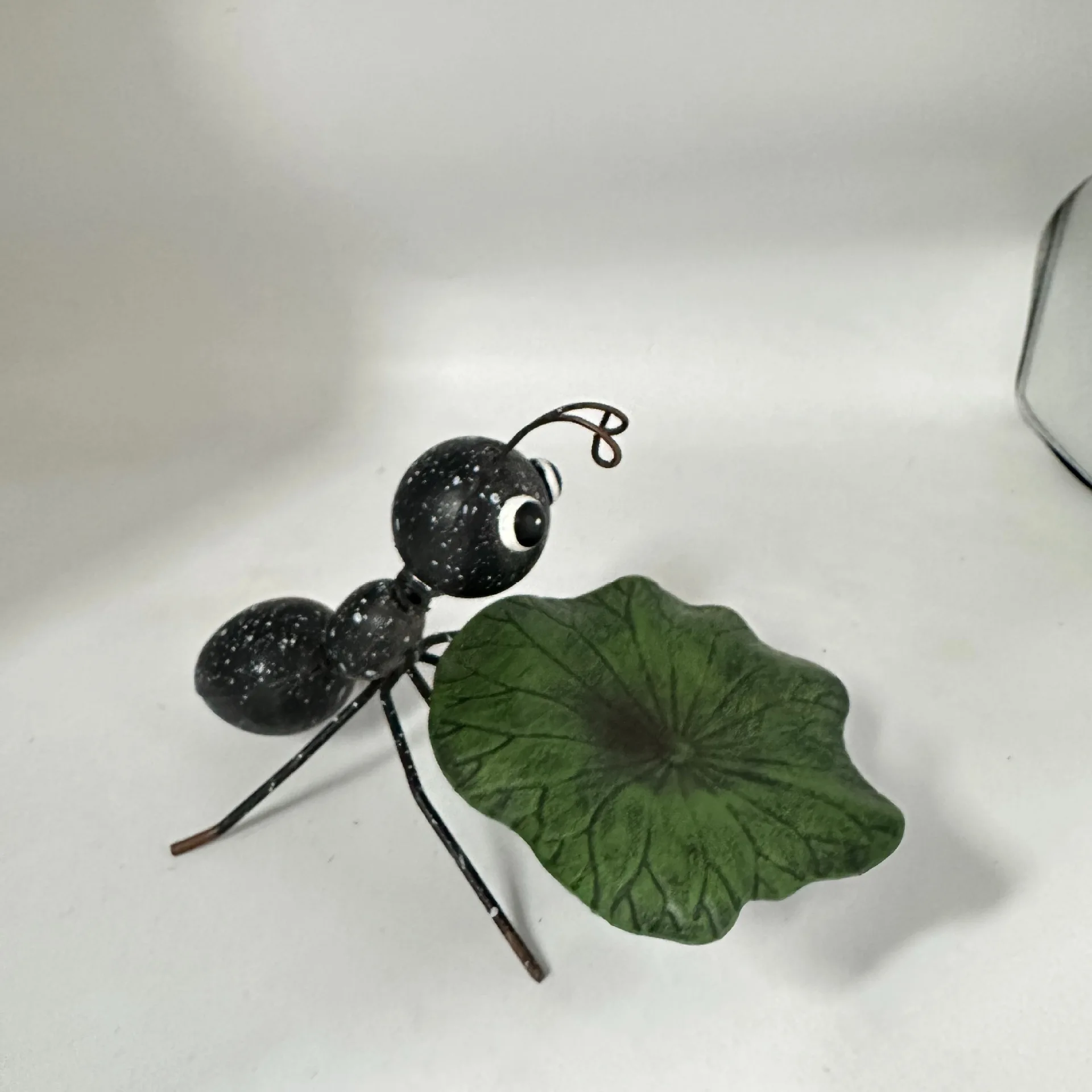 

Metal crafts outdoor ant decorations indoor courtyard decorations iron crafts