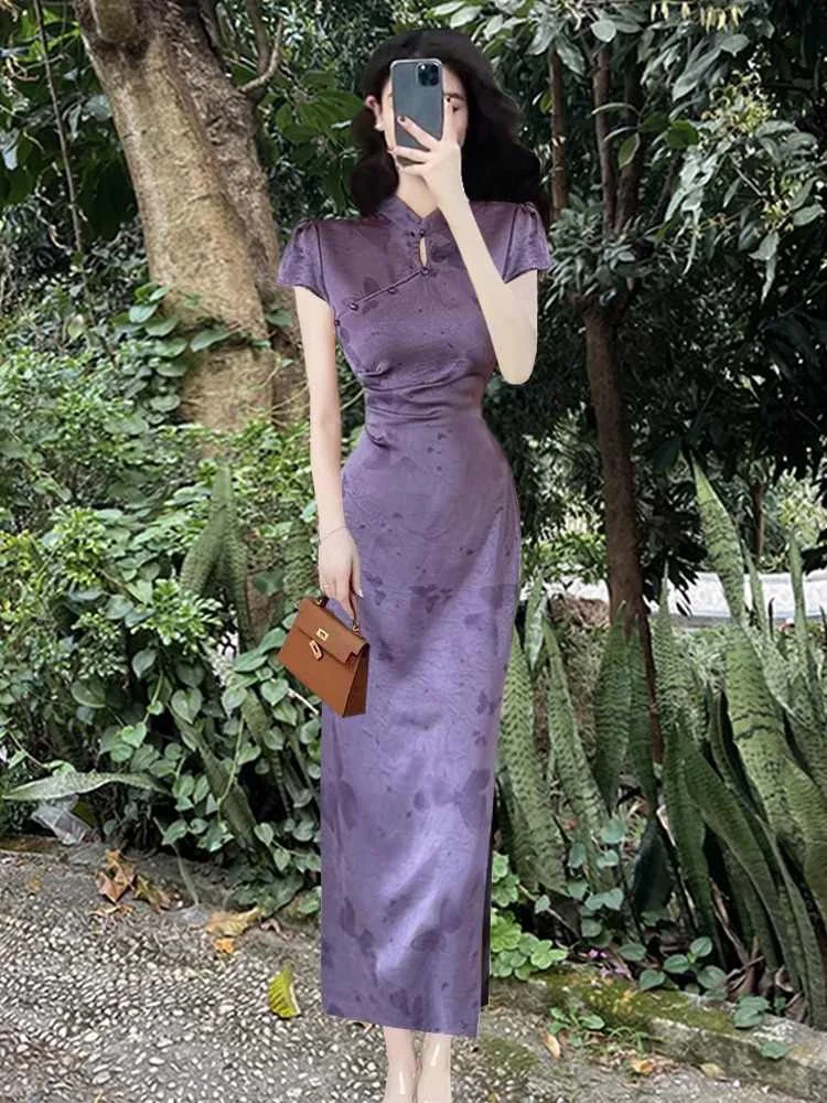 紫色の花柄刺繍ロングノースリーブチャイナドレス-ヴィンテージスタイル半袖万能春夏エレガントドレス