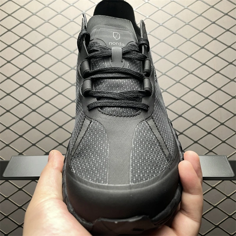 

Knee-High BootsCushioned outdoor long-run shoes, midsole tech, cushion and protect feet for long-distance outdoor