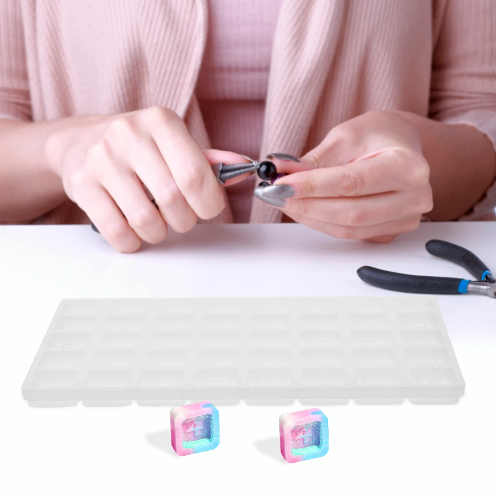 

Mini Alphabet Mold for Crafting Letter Quicksand Epoxy Key Chain Molds Resin White Silica Gel