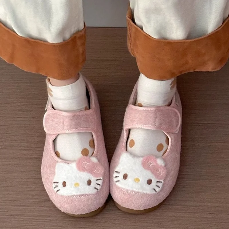 Sanrio spring Hello Kitty cute versatile outdoor wear women's shoes cartoon fresh gentle fashion Velcro Mary Jane shoes