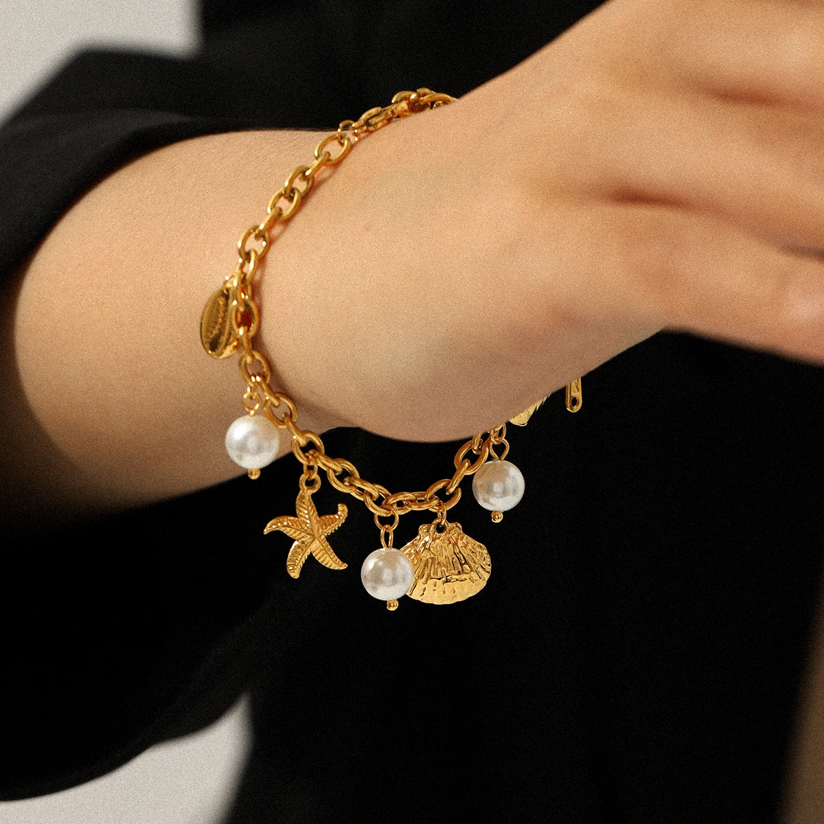 

Huang Chao Stainless Steel Bracelet New Shell Pearl Ocean Style Handmade Bracelet 18k Gold Plated Souvenir Gift