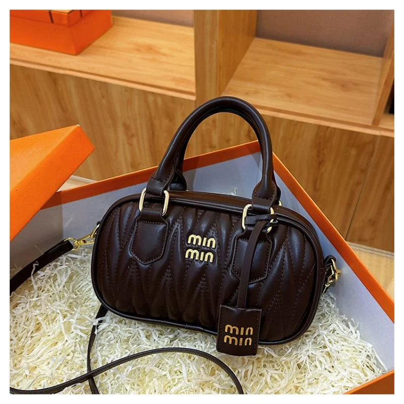 Klassische Boston-Tasche mit sicherem Reißverschluss, hochwertiges PU-Leder für einen polierten Look während des täglichen Pendels und Wochenendausflüge