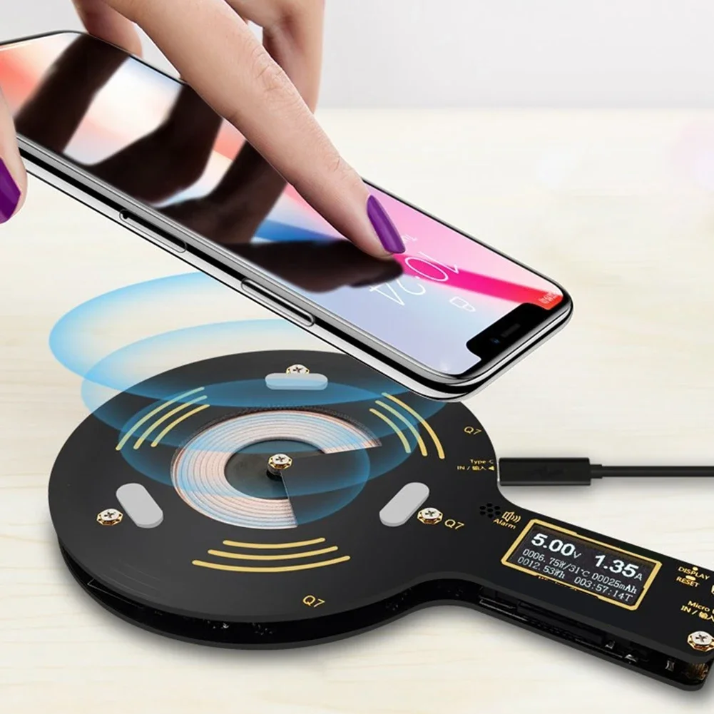 USB Fast Charging Parameter Tester with Wireless Charging and LCD Display for Real-Time Monitoring on Compatible Mobile Devices