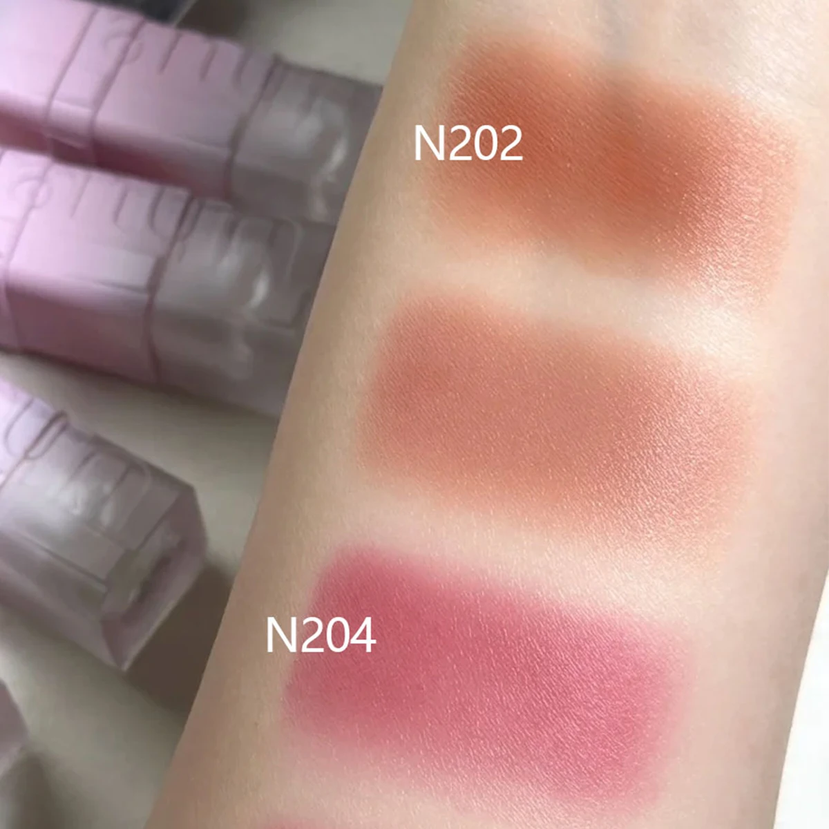 [ClearanceSale] Uhue Matte Lip Glaze,Matte Texture,Smooth & Lightweight,High-end Matte Finish,Long-lasting & Transfer-Resistant