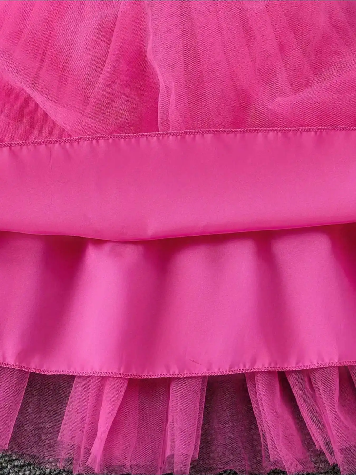 Ärmelloses Kinderkleid mit Schleife an der Taille, aus Mesh, lässig, bequem, mit quadratischem Ausschnitt und Rüschensaum, mittellanger Rock – Detail 6