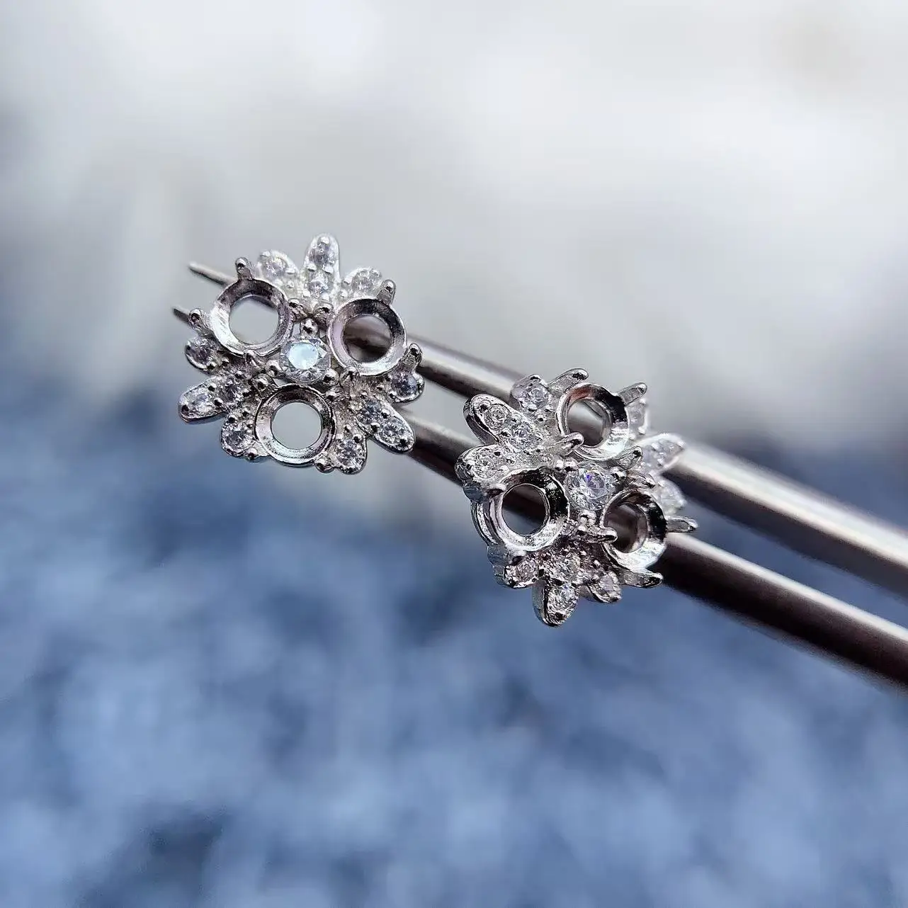 

MeiBaPJ Inlay 3*3mm Round Stone For Womens Earrings Settings S925 Sterling Silver Zircon Classic Jewelry Free Delivery Wholesale