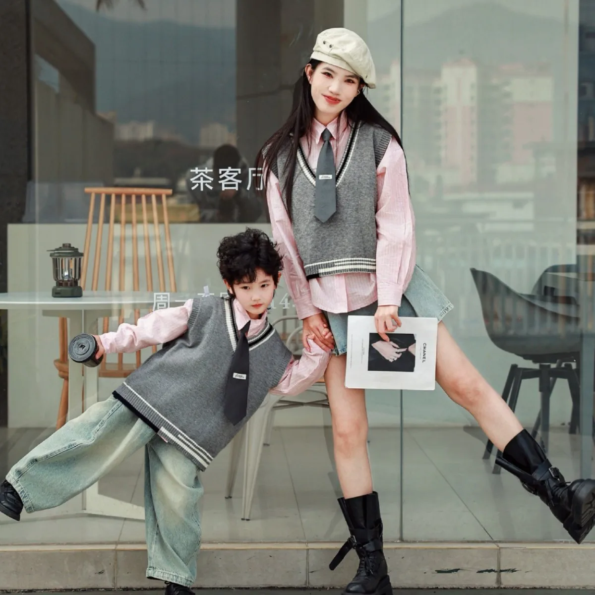 

2026 New Spring Family Matching Outfits Knitted Vest Shirt Set with Tie Preppy Style Mommy and Me Fashion Casual Family Look Top