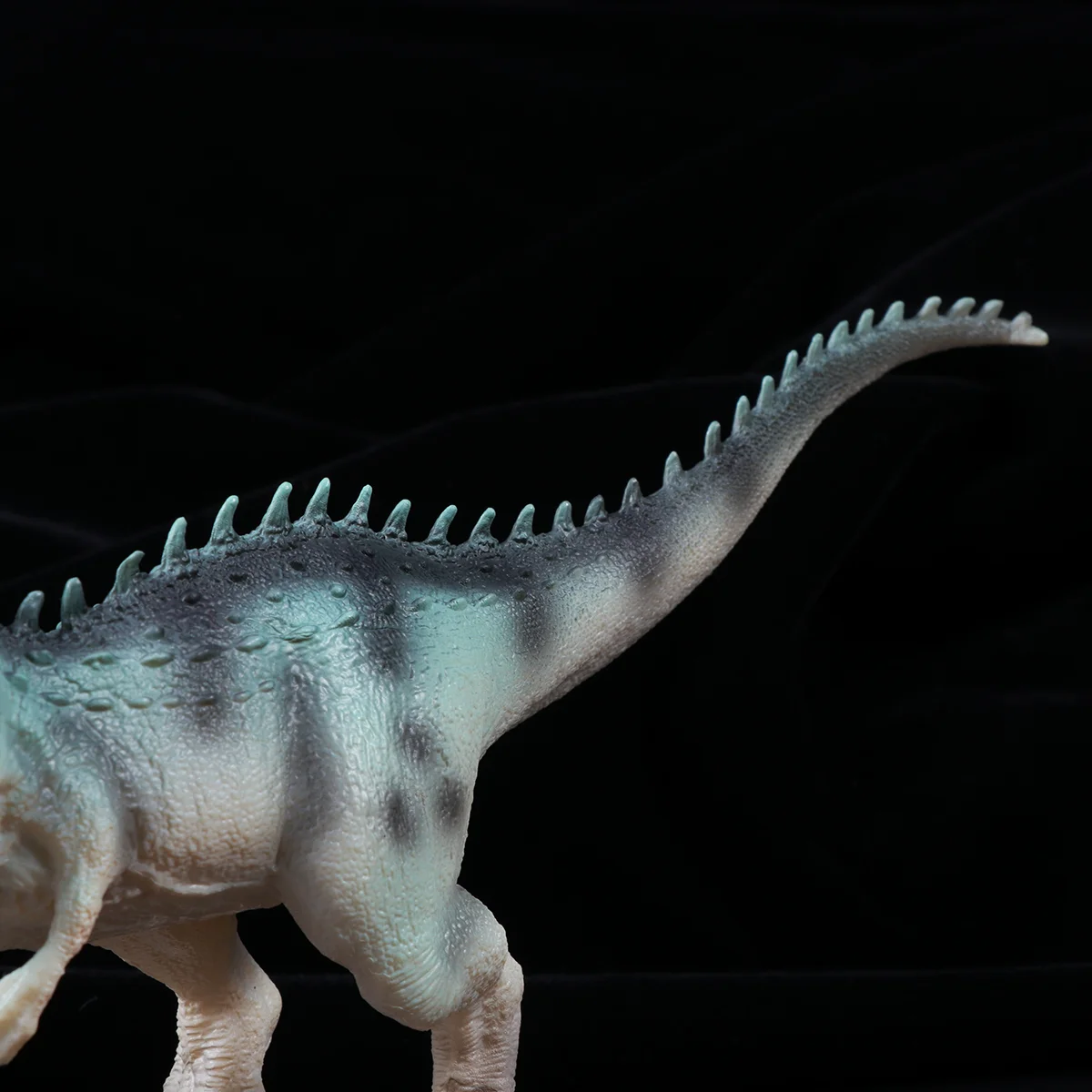 Realistic Dinosaur Model Plastic Carnotaurus Animal Figure Toys for Kids Children (JZD005) dinosaur toys