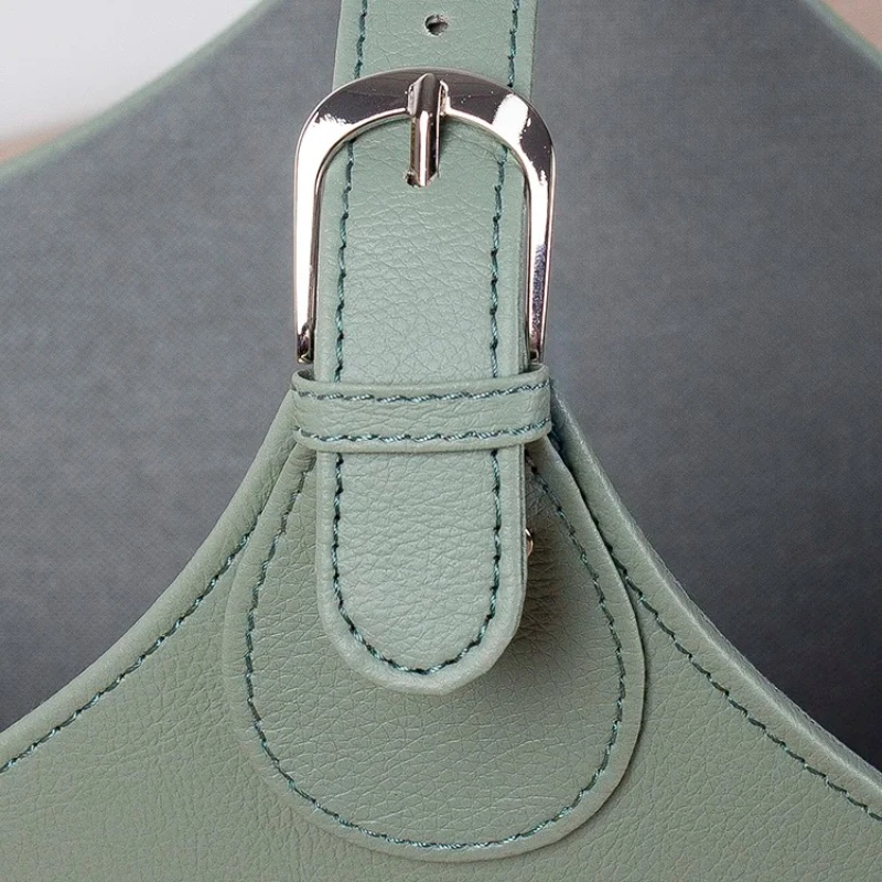 Leren linnen mand met handvat voor woonkamer Tijdschriftenorganisator Kast Ondergoedbak Creatieve geschenkmand met opslagfunctie