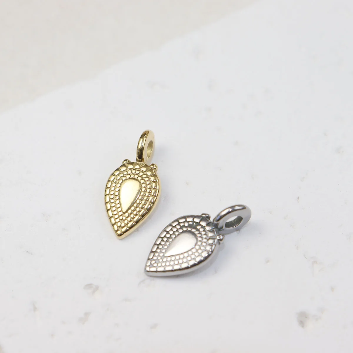 5 pièces en acier inoxydable moulé larme Anti allergique fille collier pendentif à breloques bijoux à bricoler soi-même accessoire collier boucles d'oreilles plaque PVD