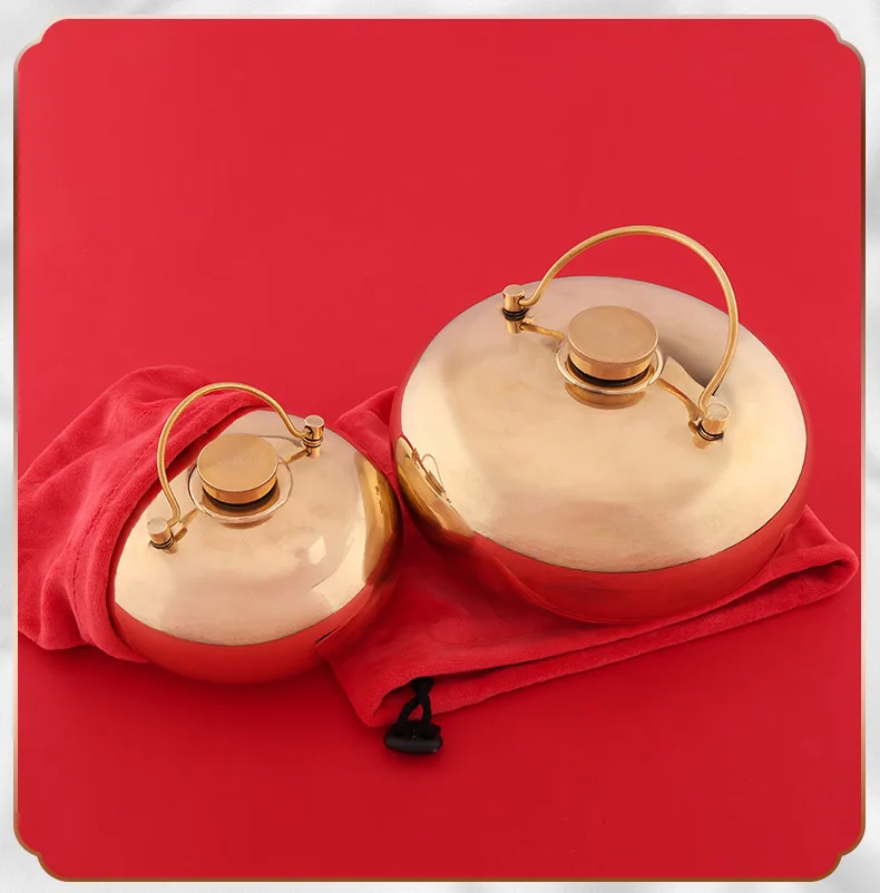 

Thickened soup lady hand warmer, hot lady cooked copper kettle, old man soup cover to warm feet, water cover