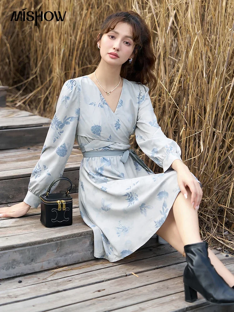 MISHOW French Vintage V-Neck Printing Dresses 2024 Autumn Tie Up Waist A-LINE Long Sleeve Female Knee-Length Dress MXC42L1564