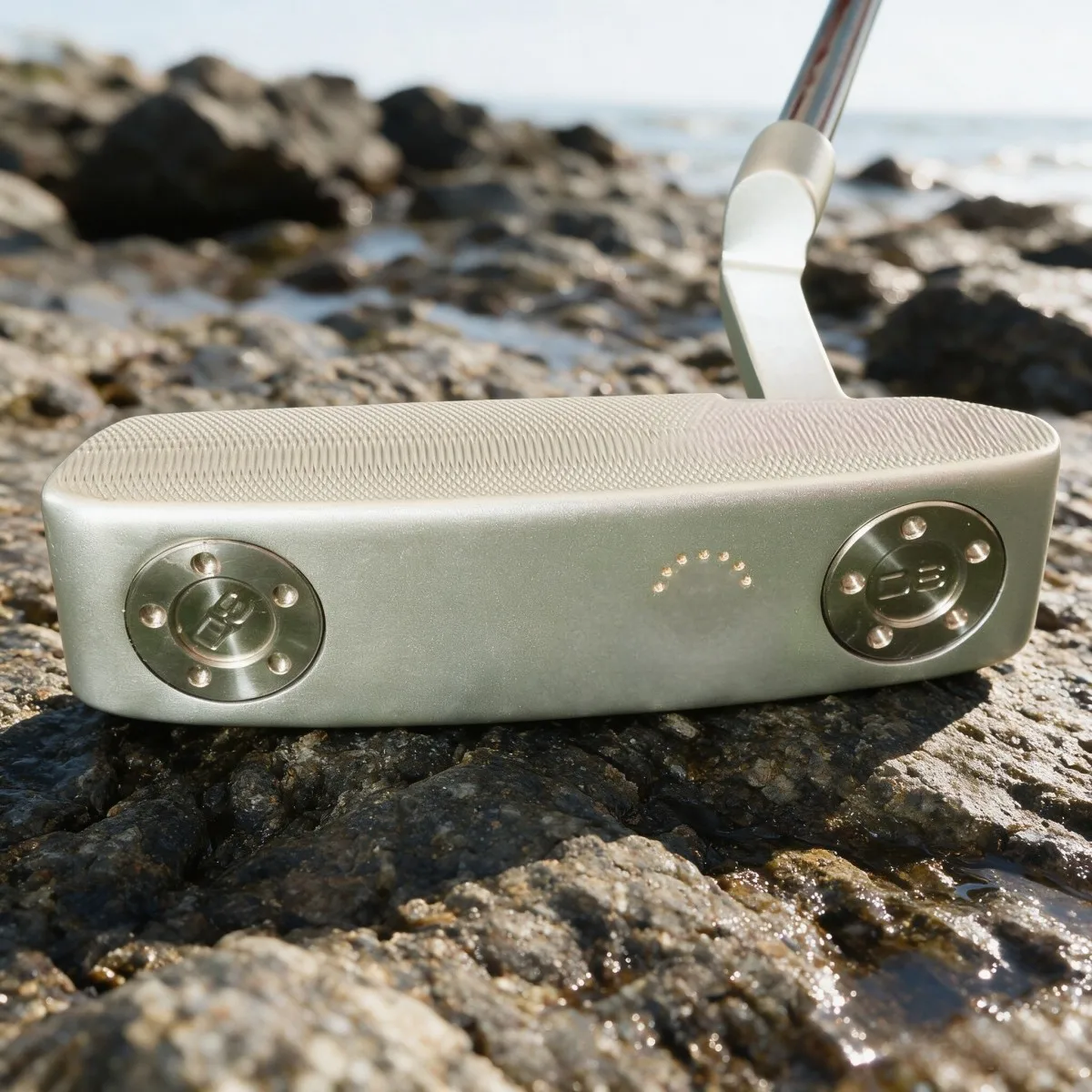 Stylish Silver Golf Putter Featuring Three Dots, New Professional Golf Accessory Club view 2