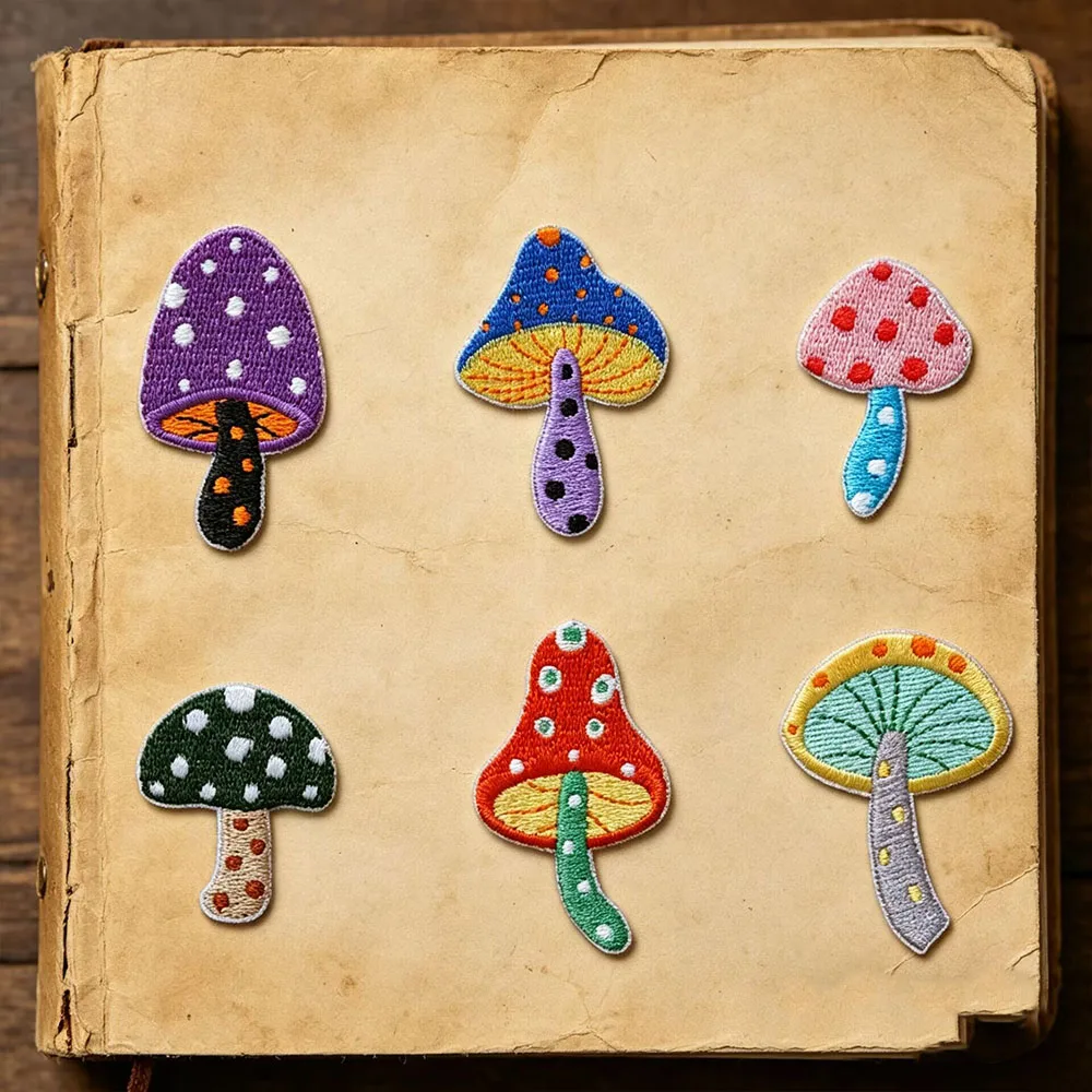 Vintage Wald Bunte Pilze Selbstklebender Stickerei-Aufnäher Dekorative Schreibwaren Handbücher DIY Rucksäcke Kleidung