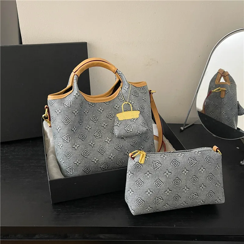 

Новое поступление 2025! Женская элегантная сумка-корзина с монограммой — портативный роскошный дизайн, регулируемый плечевой ремень