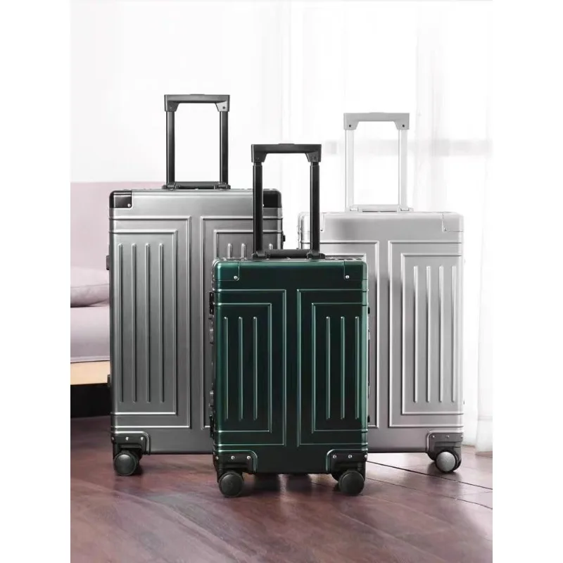 All Aluminum Magnesium Carry On Luggage，Cut from Whole Aluminum Sheet，22x14x9 Airline Approved