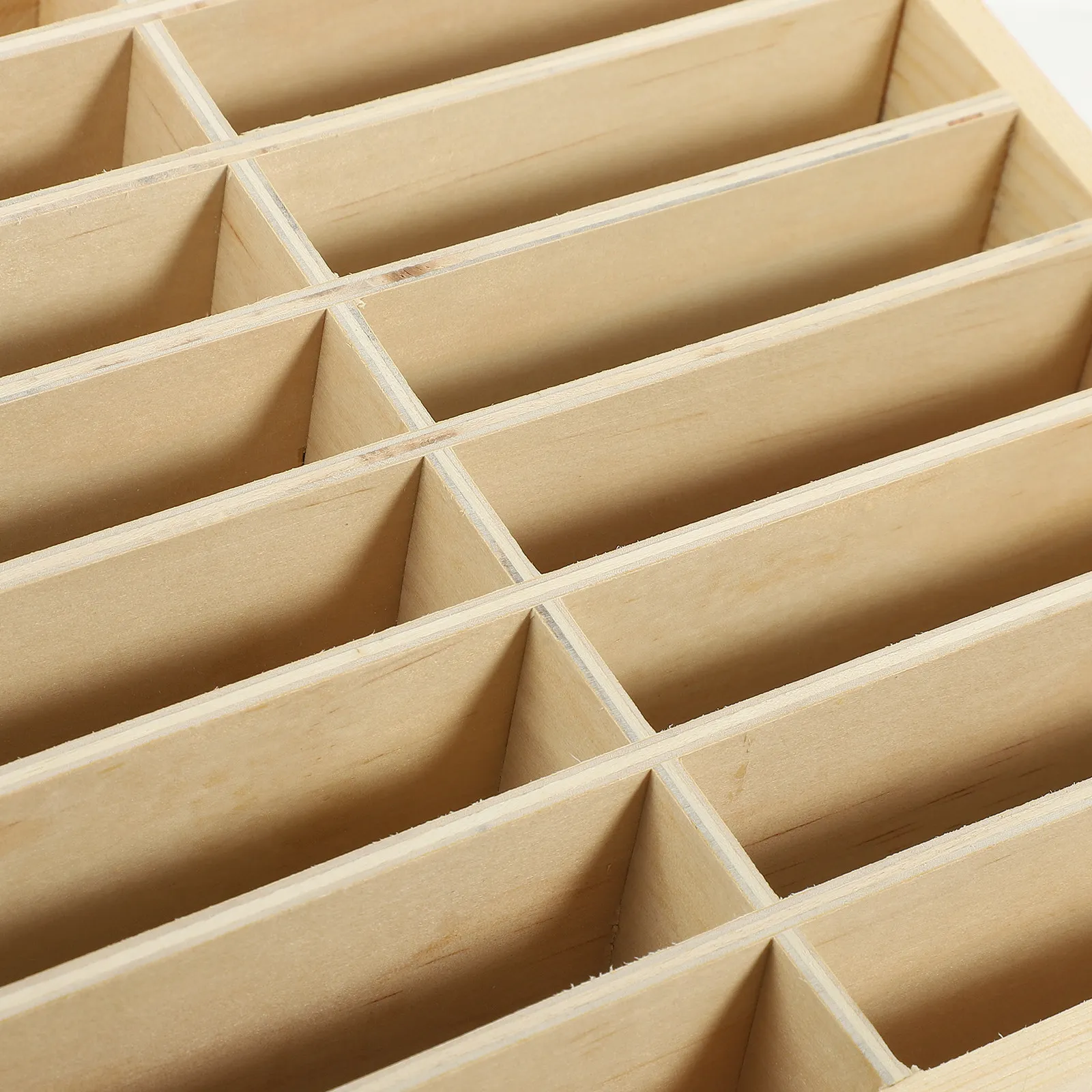 

Multi-Grid Wooden Phone Management Storage Box Stable Natural Wood Desktop Organizer for Office Classroom Meeting Room Phone