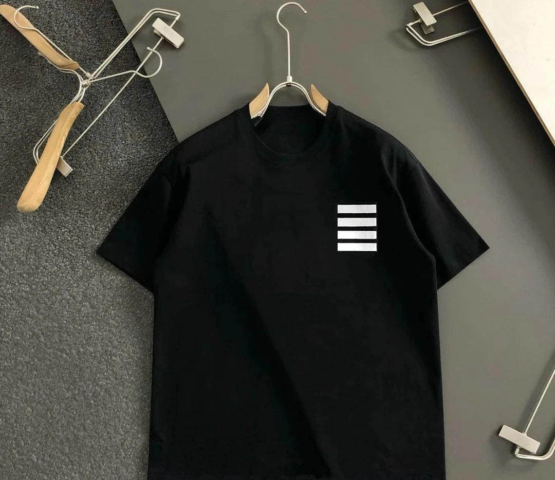 

2025 Summer High-quality Chest Four Bars Casual Printing Men's and Women's Same Breathable T-shirt Short-sleeved Top