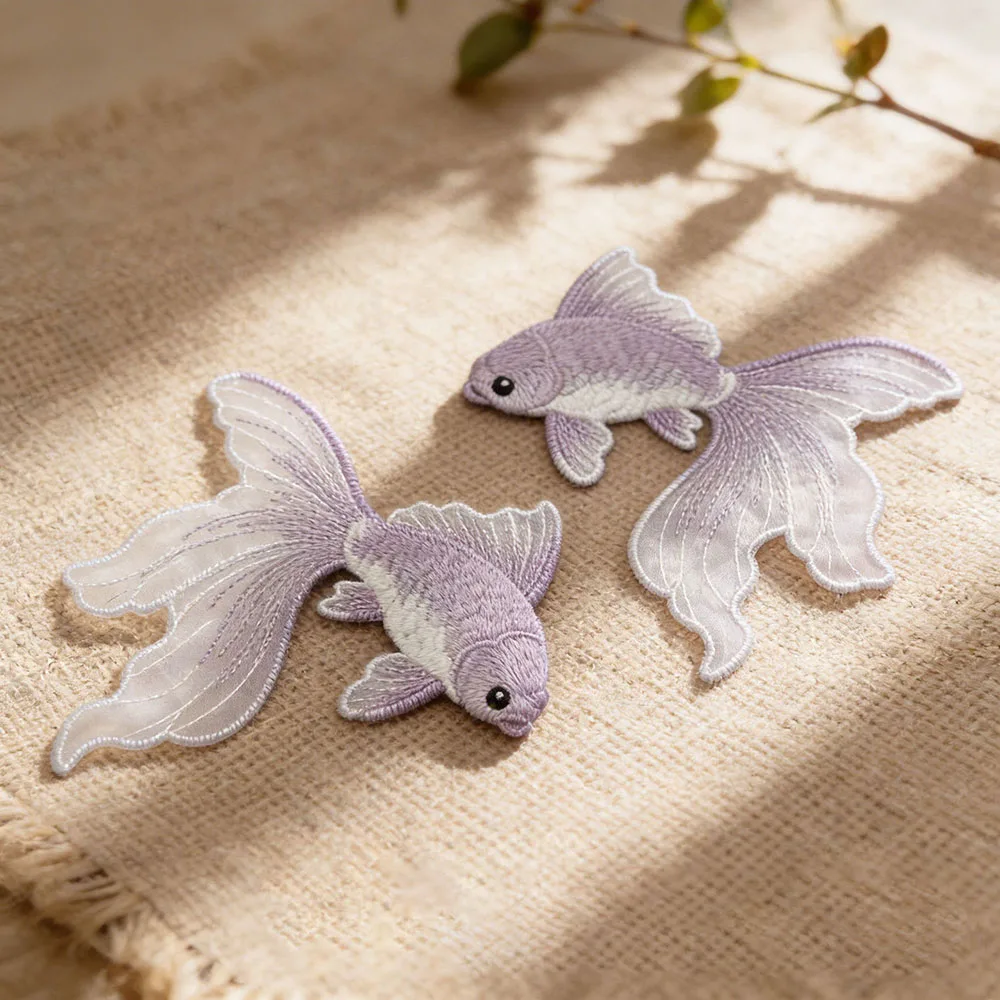 1 Paar mehrfarbige Goldfisch-Stickerei-Aufnäher aus Stoff für T-Shirts, Taschen, Hüte, Accessoires, DIY-Bügelbilder zur Reparatur – Detail 4