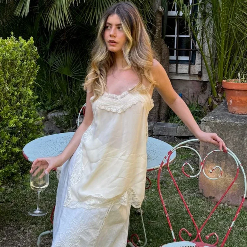 

Fashion Lace Spliced Suspender Top Woman Commuting Sexy Backless Slim SatinT shirt Female Chic Straight Tanks Ins Hot