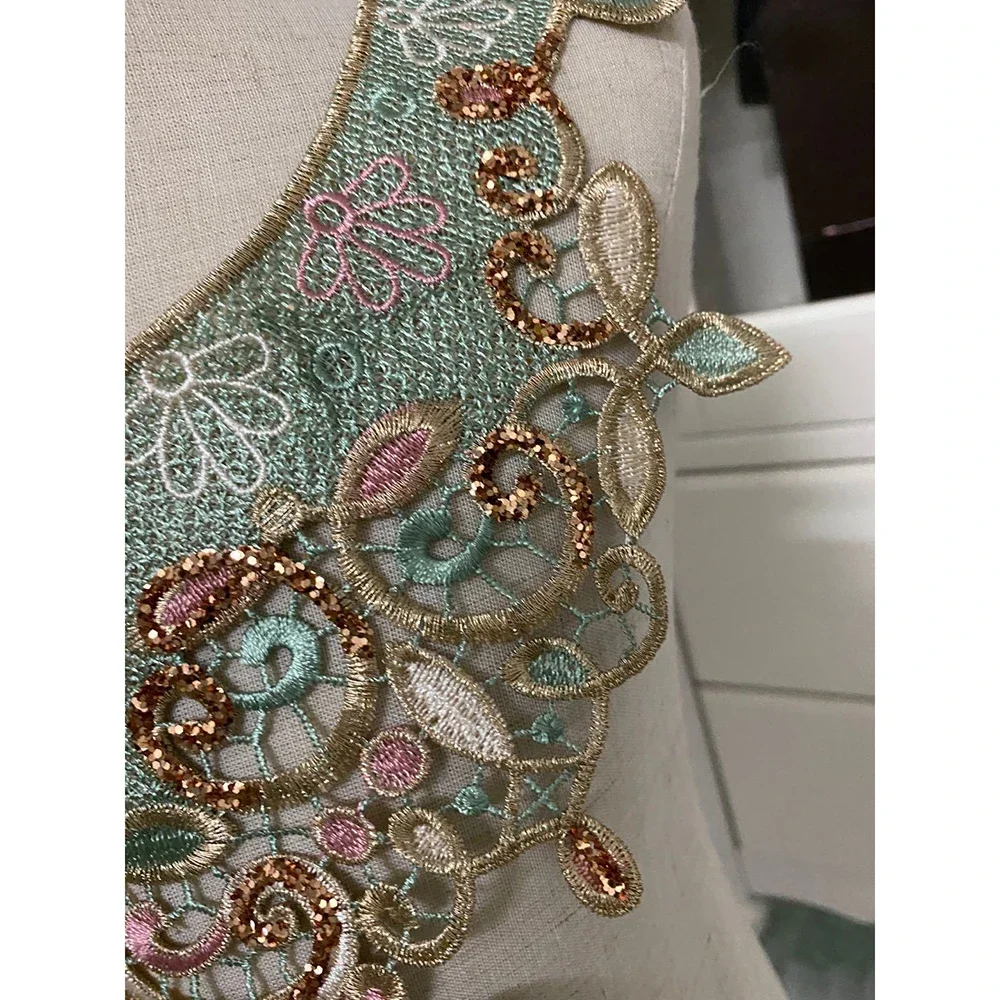 1Pc pink 3D Embroidered Fabric Color Flower Venise Lace Sewing Applique Lace Collar Neckline Ancient Collar Applique Accessories