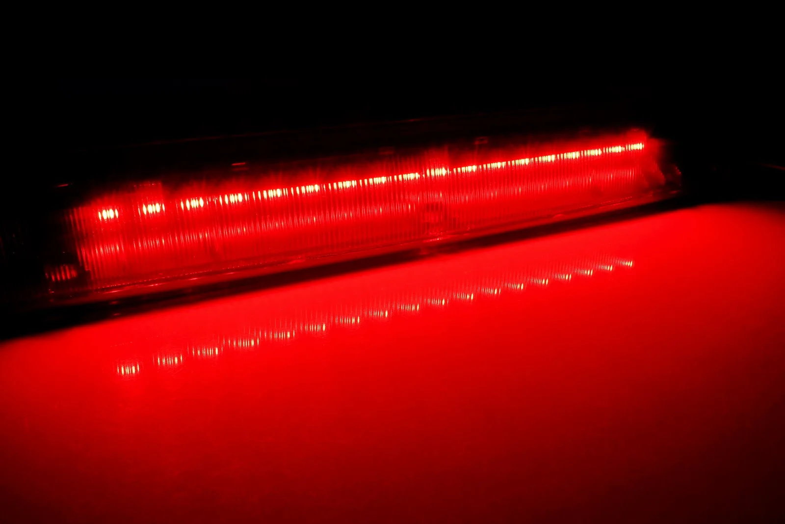 Car High Mounted 3rd Third Brake Light Lamp Indicator 1899968 For Ford Transit MK8 2015 2016 2017 2018 2019 2020 Red Lens