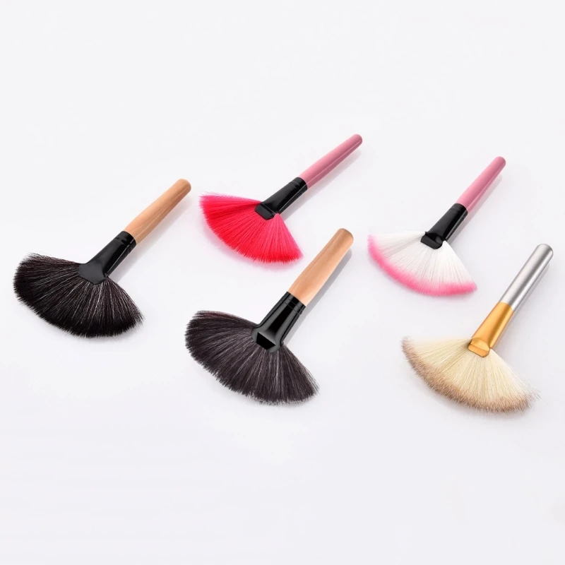 Elegant Fan Cosmetic Brush For Detailed Makeup Application Everyday Makeup Essential Full Coverage Concealer Brush