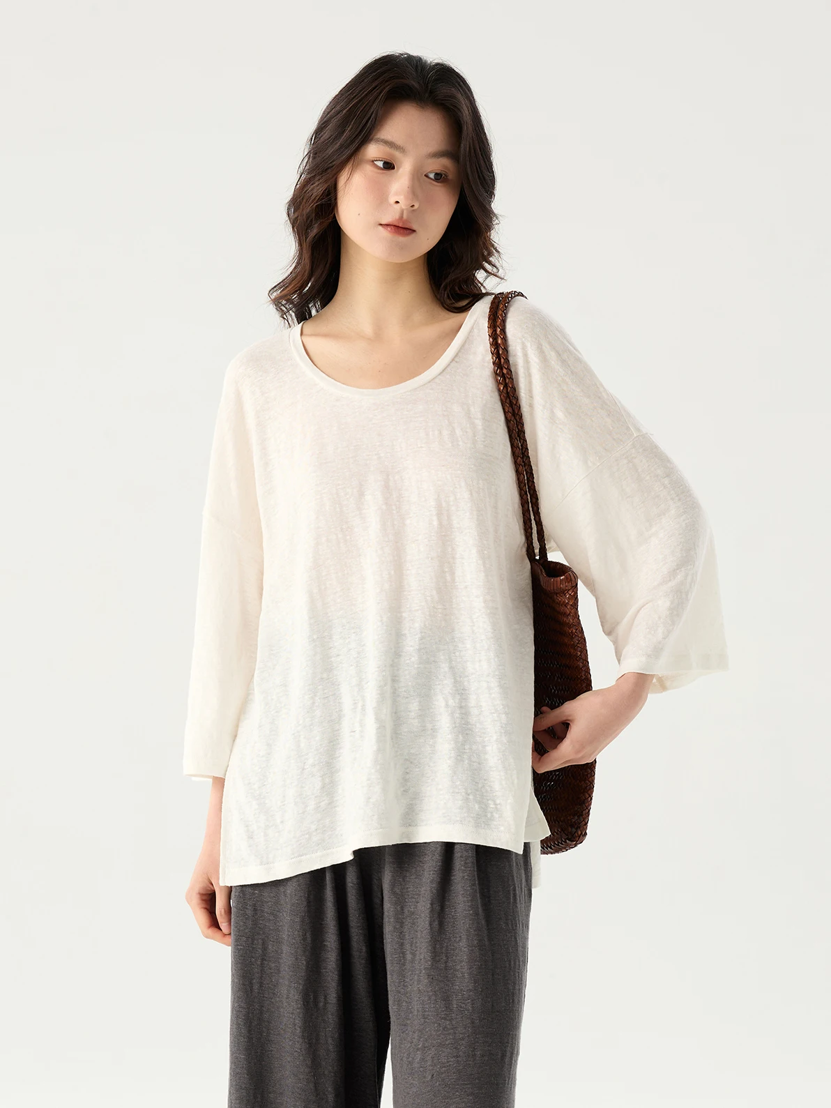 High Quality Linen U-Neck T-Shirt Natural White Versatile Blue And White Match All Casual Style Loose Fit Mid-Length Sleeve