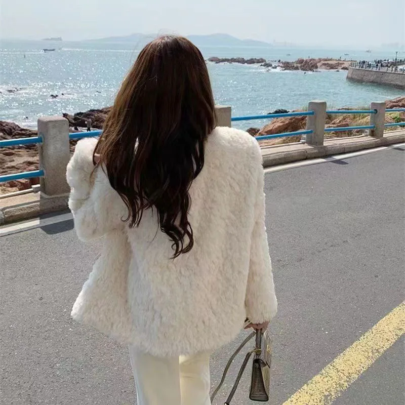 Woman Coats 2024 Winter New In Cold Outerwears Short Thickened Lamb Wool Korean Style Chic and Elegant Clothes Plush Loose Top