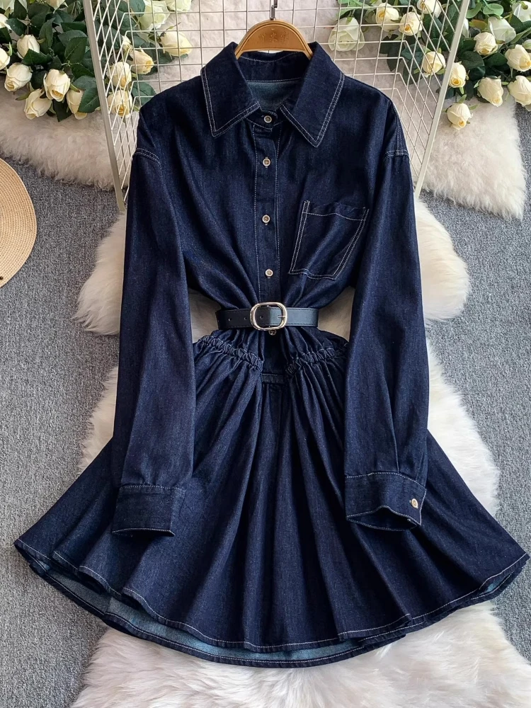 

Джинсовые платья женские 2023 корейская осенняя одежда новые уличные однобортные плиссированные платья с длинными рукавами и лацканами оптом