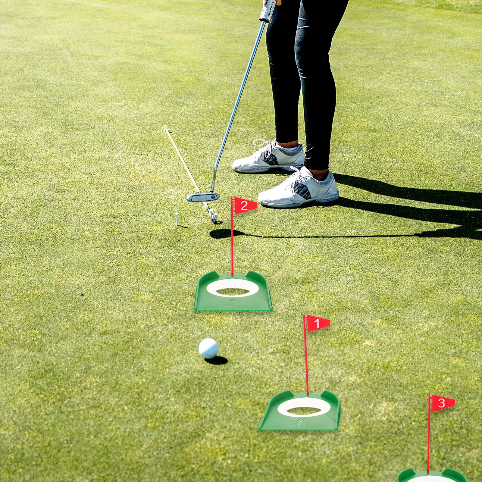 

3Pcs Golf Putting Cup Compact Plastic Training Aid Continuous Return Function for Skill Improvement Golf Hole Cup