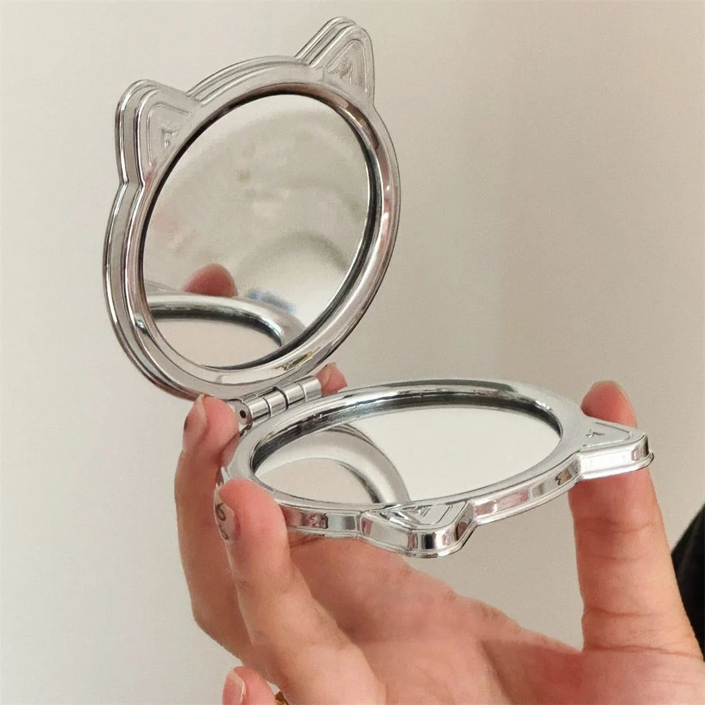 Kawaii الكرتون سانريو مرحبا كيتي مرآة الرمل المتدفقة لطيف المحمولة طوي على الوجهين فتاة يوميا يده مرآة لوضع مساحيق التجميل هدية