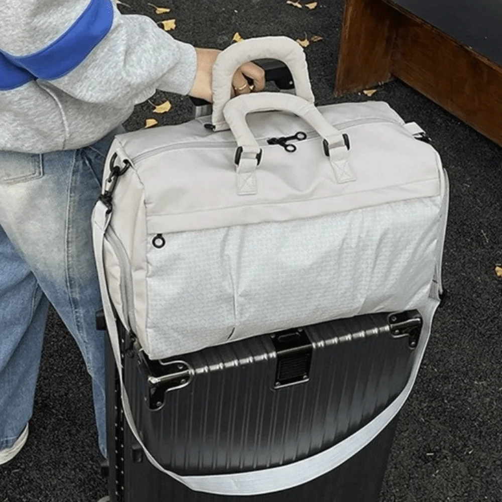 

Convenient Travel Duffle Bag Large Capacity Dry Wet Separation Hand Luggage Bag Korean Version Handheld Fitness Bag