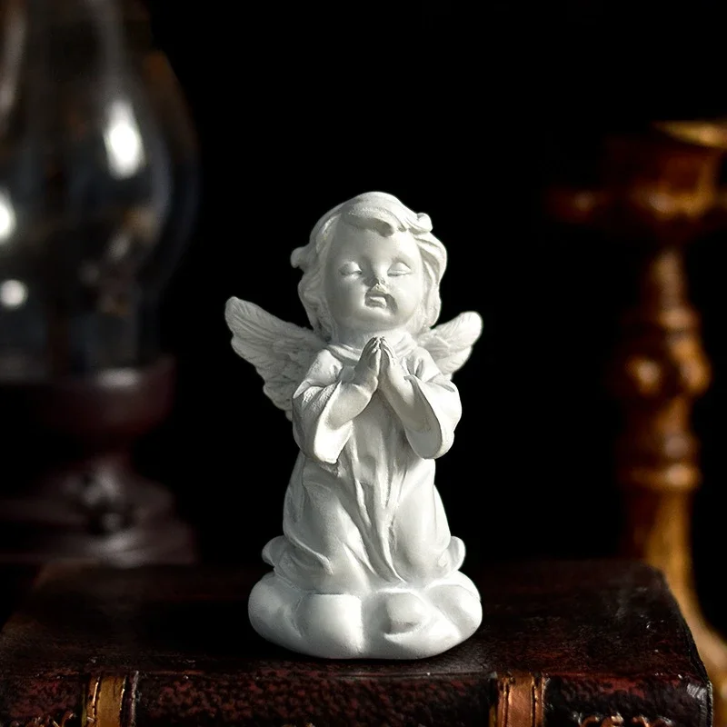 Resin Girl Wings Europe Angel Figurines Peaceful Prayer Sculpture Desktop Ornaments Retro Praying Angels for Living Room Cabinet