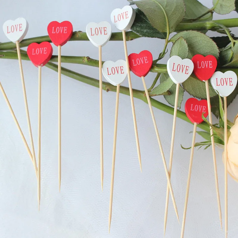 100pcs Red White Heart Sticks Love Heart Disposable Bamboo Stick Buffet Fruit Fork Cocktail Skewer Valentines Day Wedding Decor