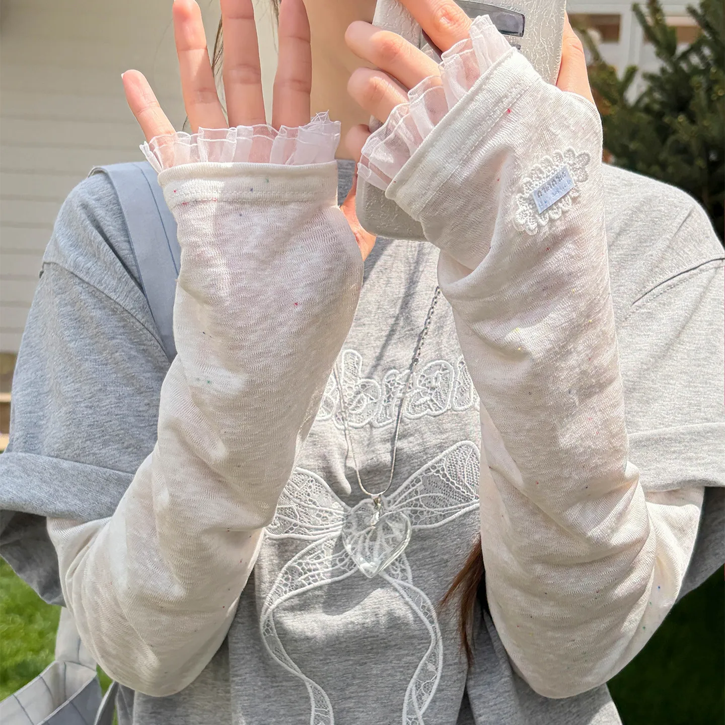 Korean-style Lace-edged Sun-protective Arm Sleeves for Women – Breathable, Loose-fitting, UV-blocking, Outdoor Cooling Sleeves