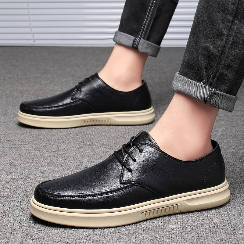 

Spring new men's casual, comfortable, breathable lace soft leather driving shoes, casual, fashionable, soft soled sports shoes